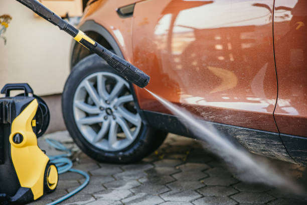 Best Commercial Building Pressure Washing  in South Lyon, MI